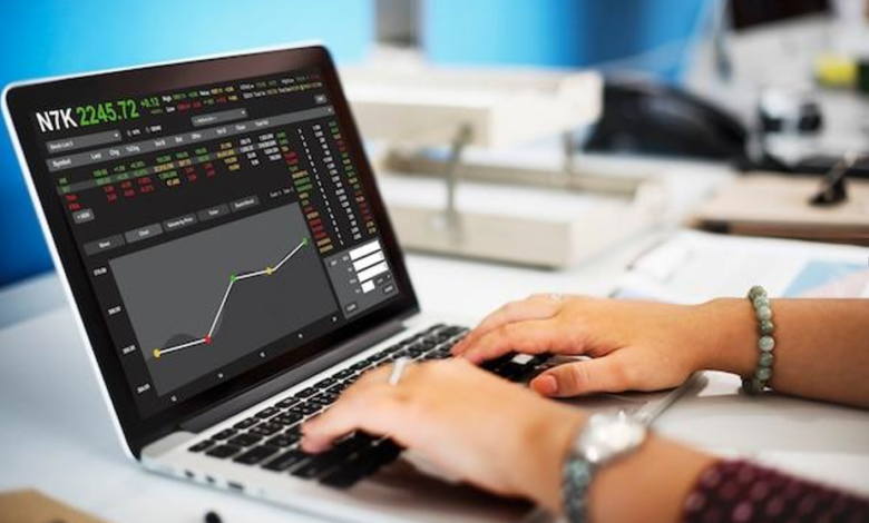 What Sets Prop Trading Firms Apart From Traditional Trading Accounts?