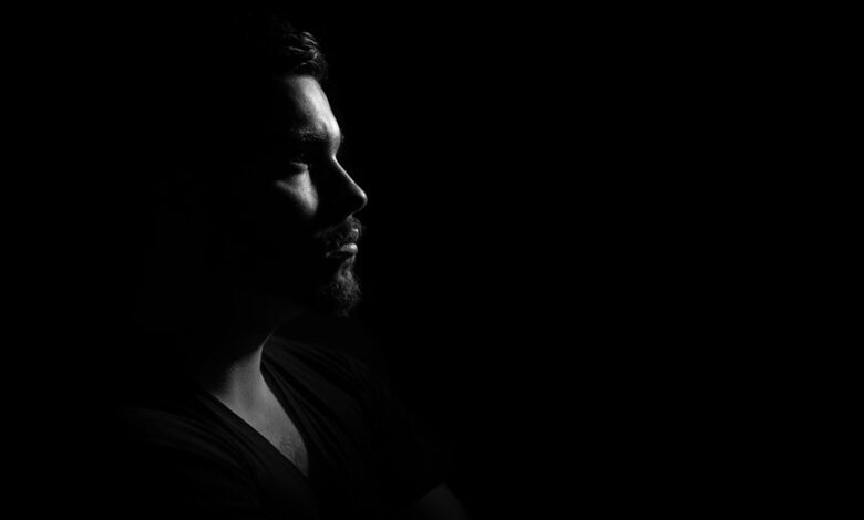 hollsangg profile and content