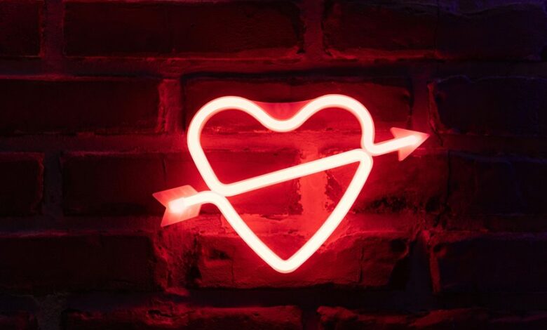 neon pulse horizon identifier